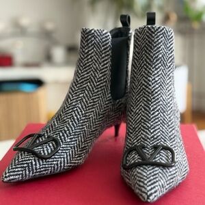 VALENTINO GARAVANI BOOTS